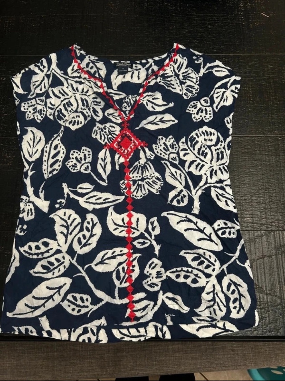 Lucky Brand Vintage Navy & White Floral Embroidered Women’s Top with Red Accents